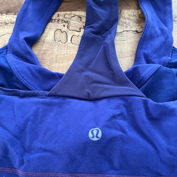 Lululemon blue tank, size 6 - Picture 3 of 4